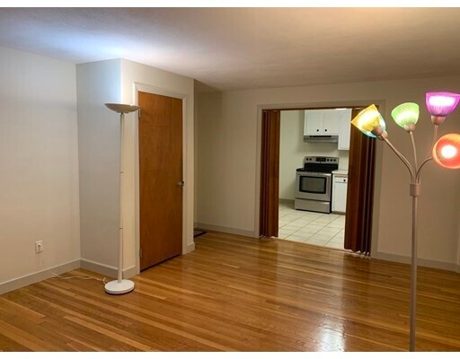 Building Photo - 37 Montvale Ave
