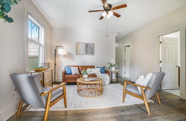 Foto del edificio - 311 Robey Pl SE