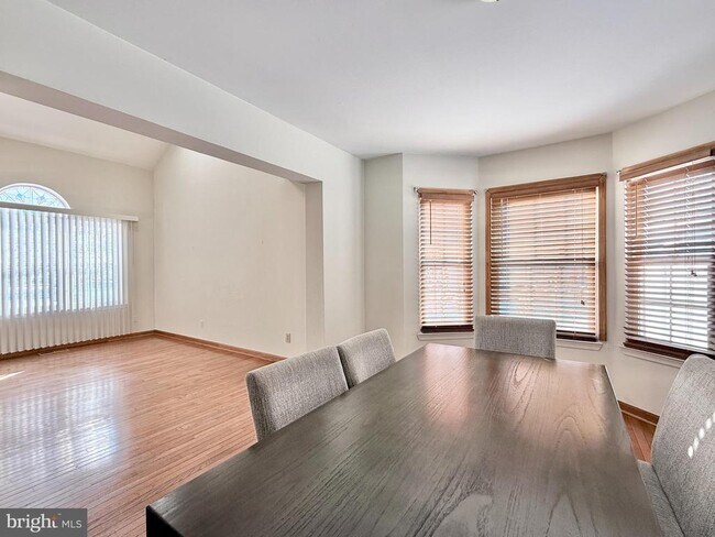 Foto del edificio - 354 Briar Dr