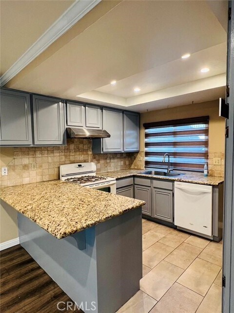 Building Photo - 1610 Silver Maple Dr
