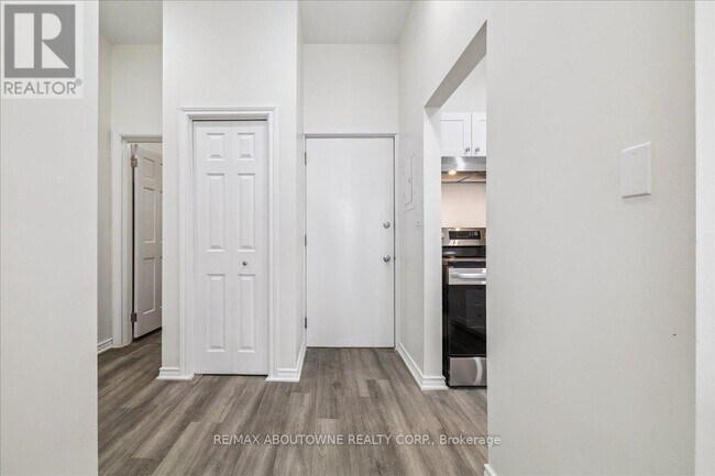 Photo du bâtiment - 68 Peel St