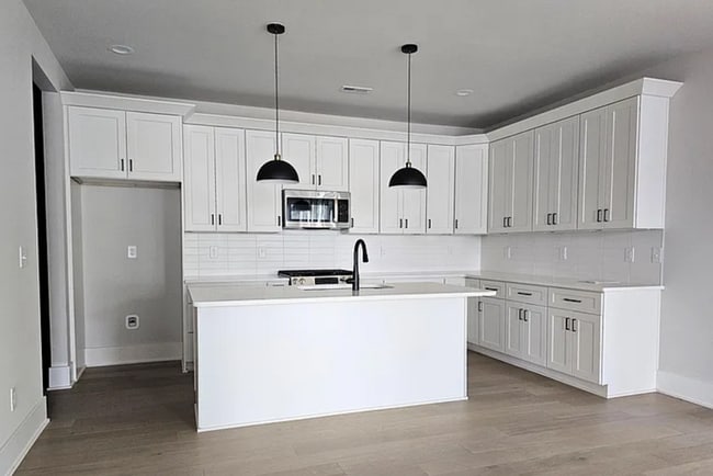 Foto del edificio - Build Equity While Leasing - Lease and Own...