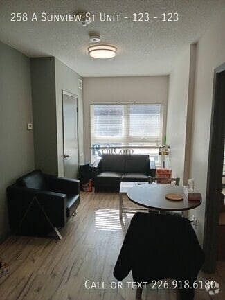 Building Photo - 258A Sunview St