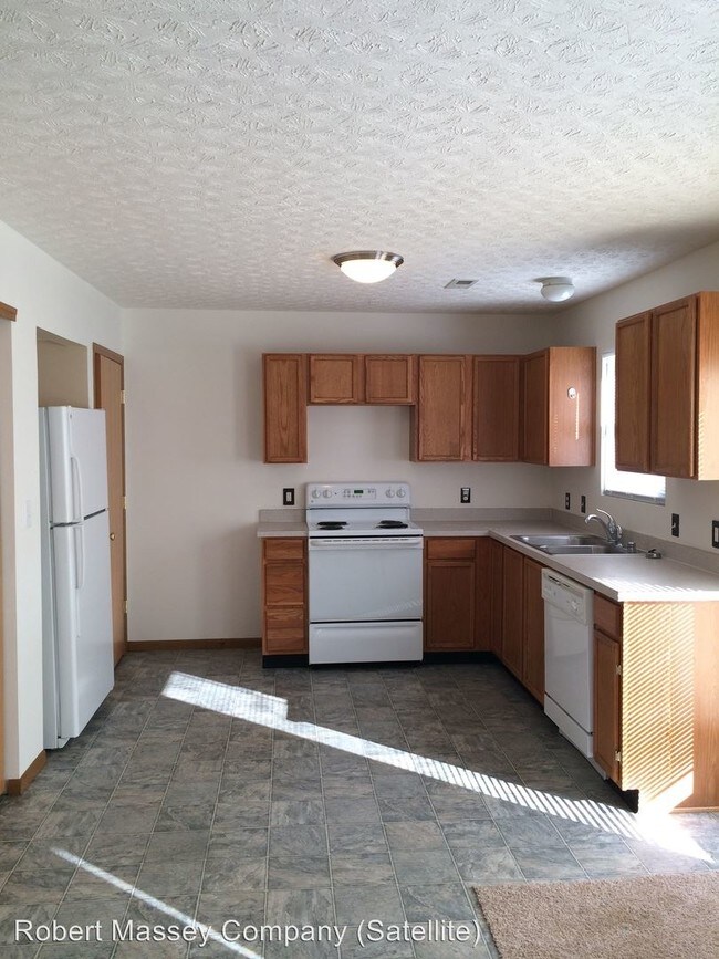 Building Photo - 7127 Black Mountain Dr