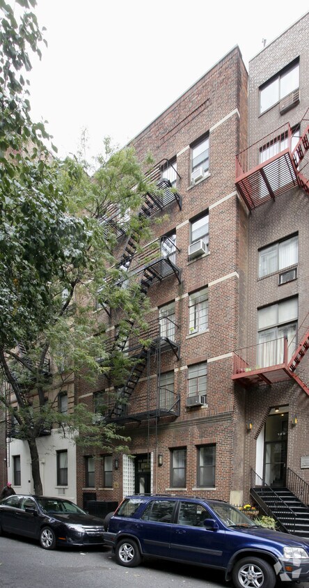 Primary Photo - 123 E 82nd St