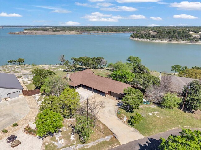 Foto del edificio - 5597 Cliff Ln