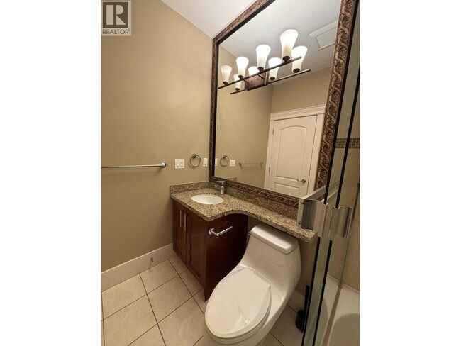 Photo du bâtiment - 8368 Ruskin Rd