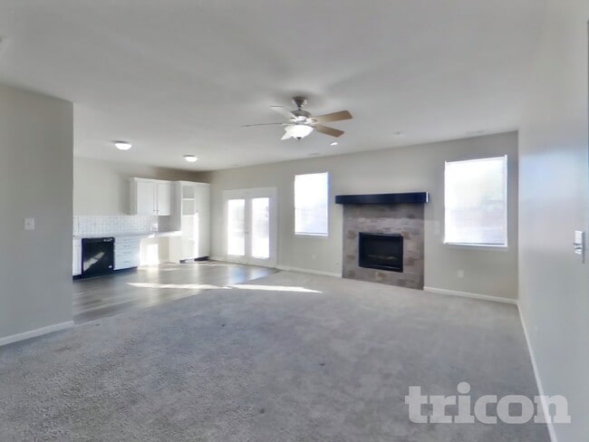 Building Photo - 5367 Shamus Dr