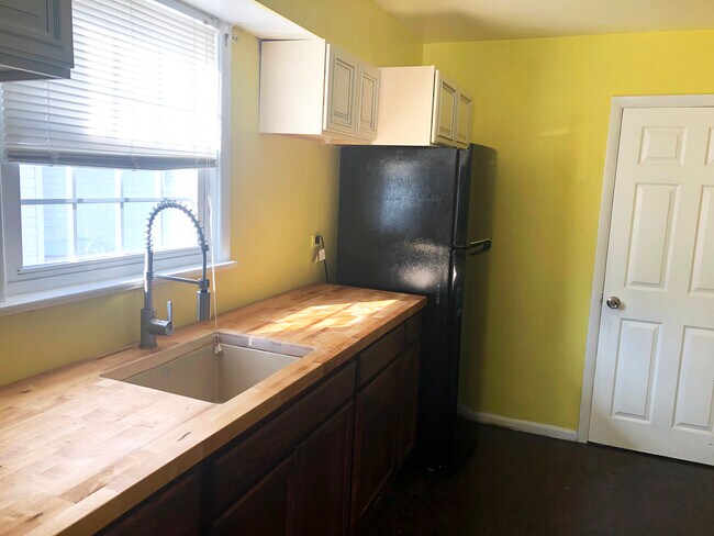 Kithen - 112 N Washington Ave