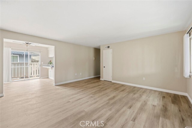 Foto del edificio - 414 Nobel Ave