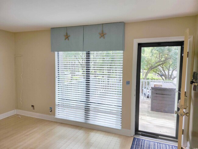 Foto del edificio - 108 Salt Marsh Cir