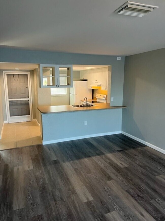Foto del edificio - 2 br, 2 bath House - 12538 S W Kingsway Ci...