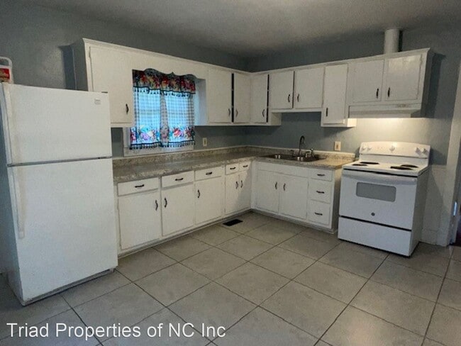Building Photo - 3 br, 1 bath House - 1609 Fairview St