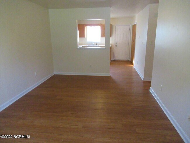 Building Photo - 117 Simmental Ln