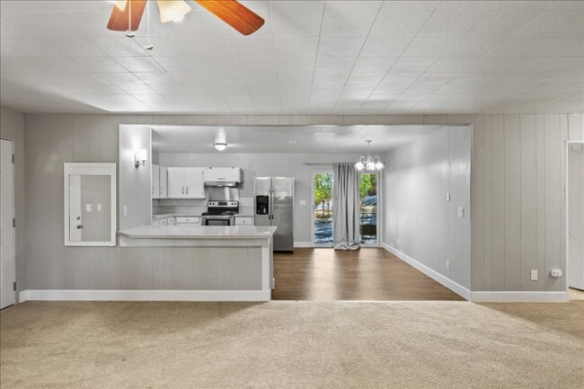 Foto del edificio - 5401 Shangrala Ln