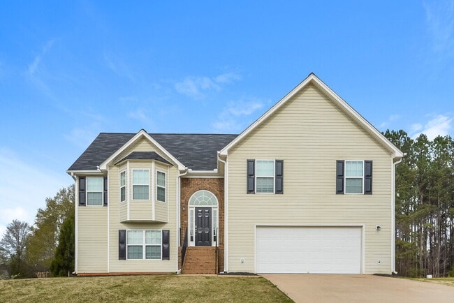 Building Photo - 195 Trelawney Dr