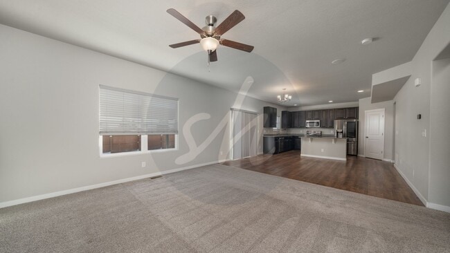 Foto del edificio - Welcome to Your Dream Home in Lorson Ranch!