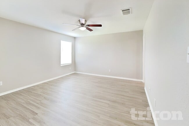 Building Photo - 9736 Marbach Brk