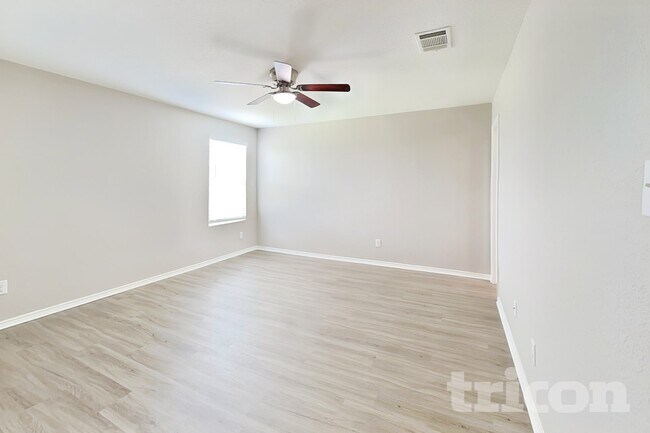 Foto del edificio - 9736 Marbach Brk