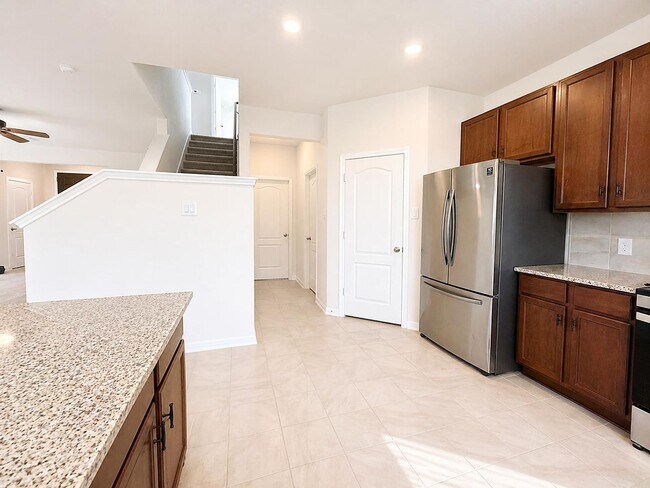 Foto del edificio - For Lease-Housing Vouchers Accepted | 3 Bed, 2.5 Bath | 2,124 Sq Ft | Marvida Community |