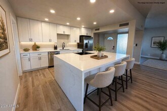 Building Photo - 5420 N Granite Reef Rd