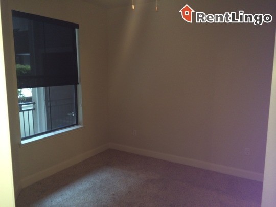 Building Photo - 9757 Pine Lake Dr