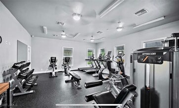 Building Photo - 6325 Wilshire Pines Cir