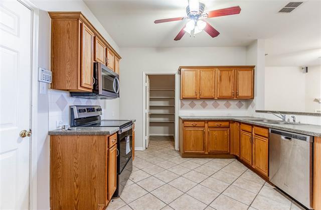 Foto del edificio - 11812 Wispwillow Dr