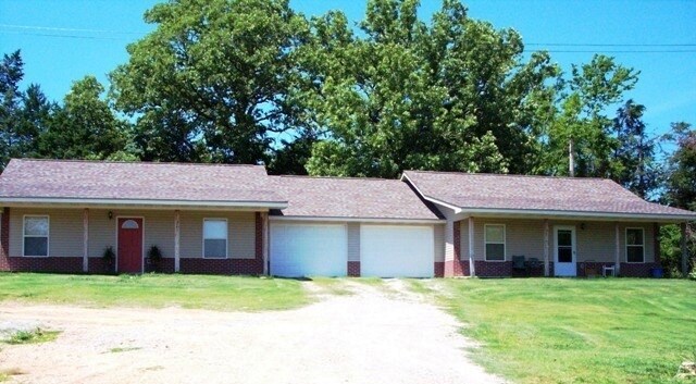 Primary Photo - 263 W Industrial Park