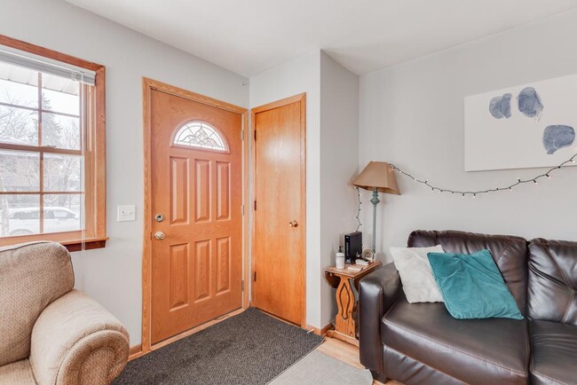 Front Door/Living Room - 3516 Pillsbury Ave S