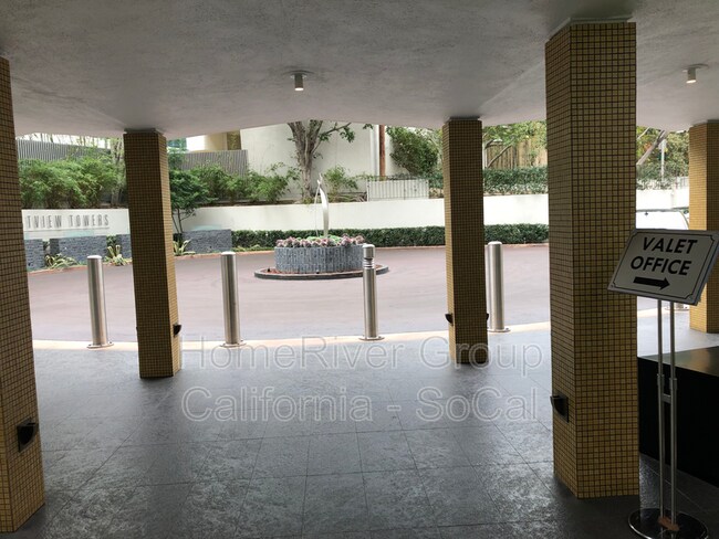 Foto del edificio - 1155 N La Cienega Blvd