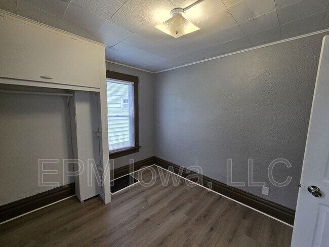 Foto del edificio - 716 Fowler St
