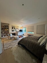 Building Photo - 67 Via Los Altos