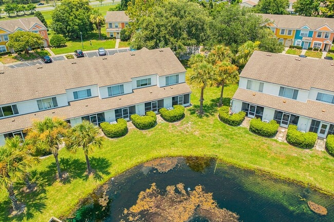 Building Photo - 12311 Kensington Lakes Dr