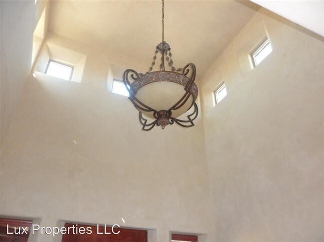 Foto del edificio - 1049 Tulip Rd SE