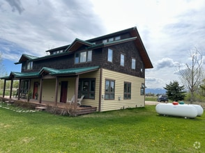 Building Photo - 254 Aspen Meadows Rd