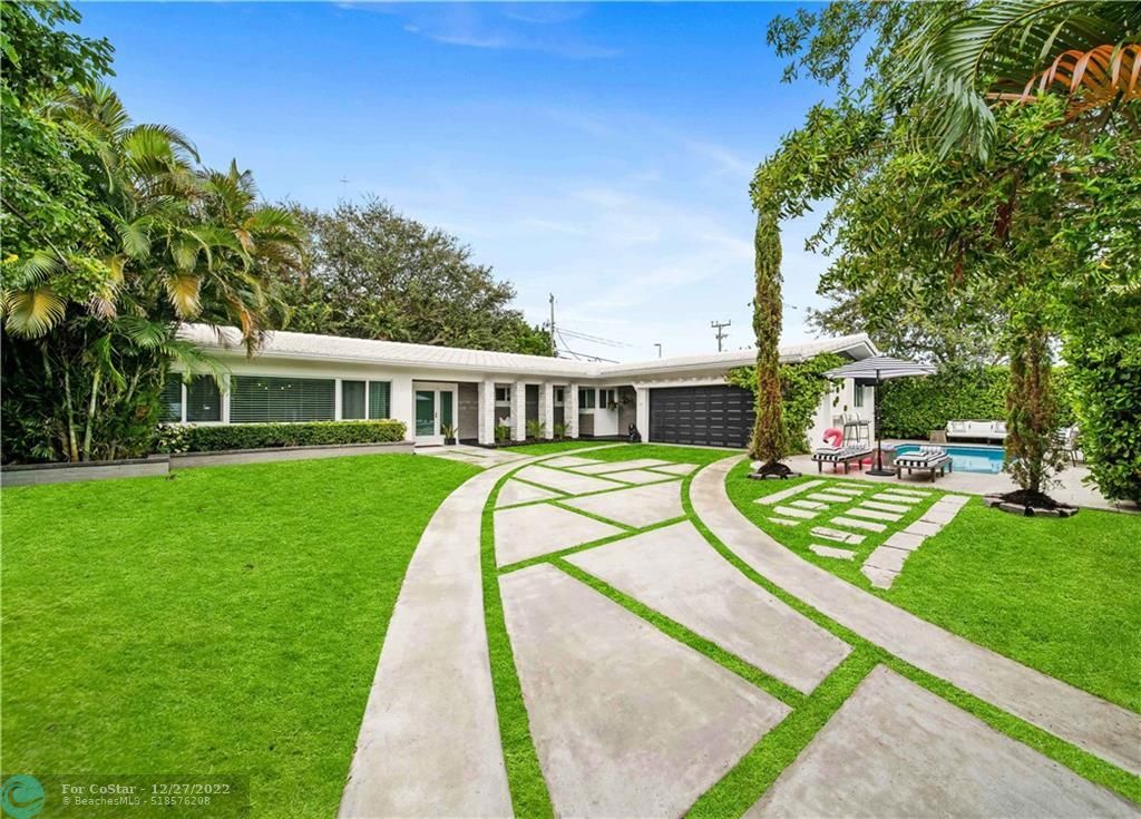 Fort Lauderdale, 
                        , –