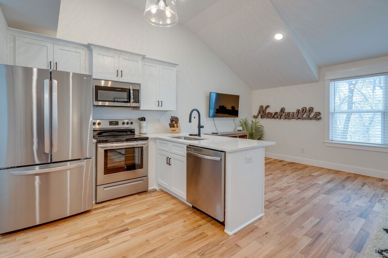 Foto principal - 906 Lischey Ave