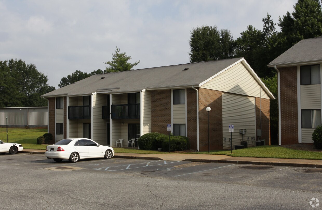 Foto principal - Country Creek Apartments