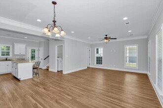 Building Photo - 1706 Verdery St