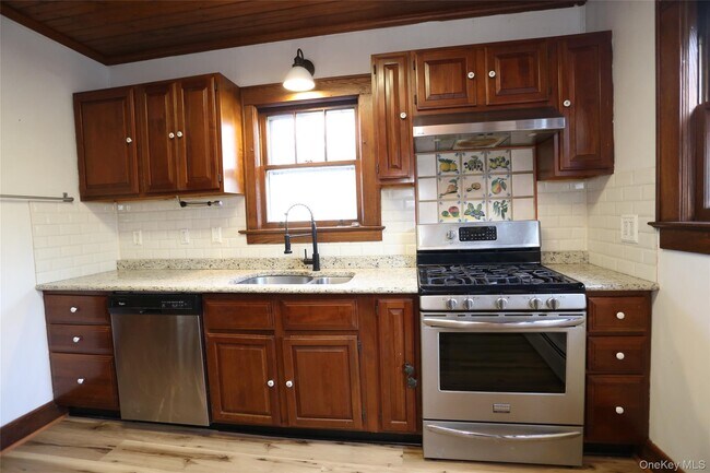 Foto del edificio - 113 Brewery Rd