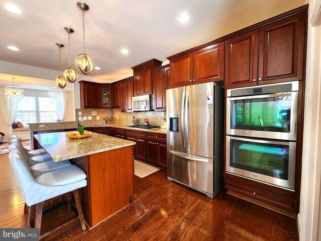 Building Photo - 6254 Summit Point Ct