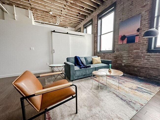 Foto del edificio - 500 W 7th St N