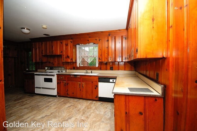 Building Photo - 3 br, 1.5 bath House - 616 S Madison Ave
