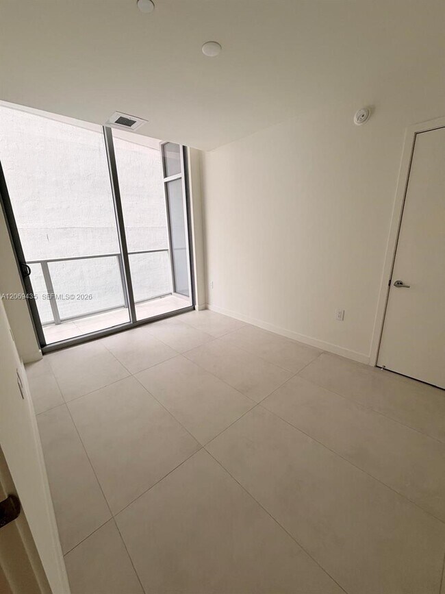 Foto del edificio - 1400 Biscayne Blvd