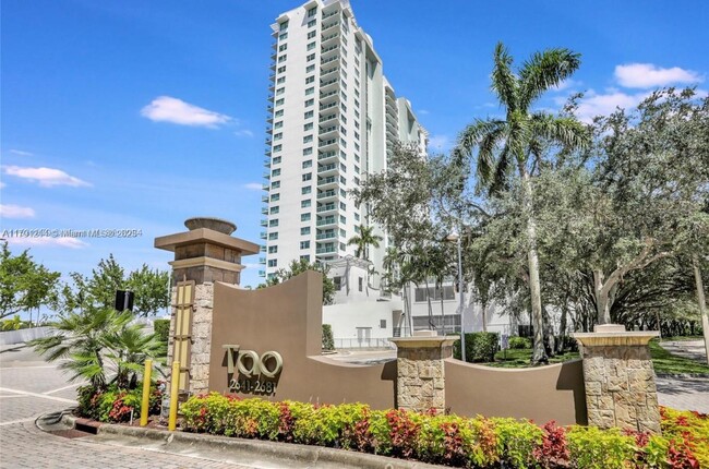 Foto del edificio - 2641 N Flamingo Rd