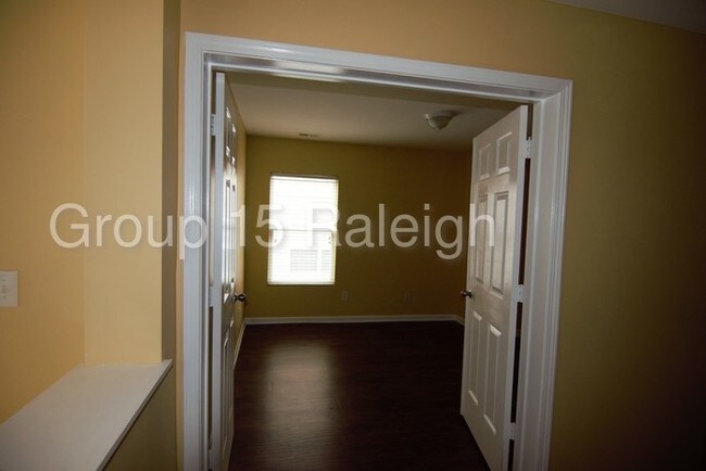 Building Photo - 229 Georgetowne Dr