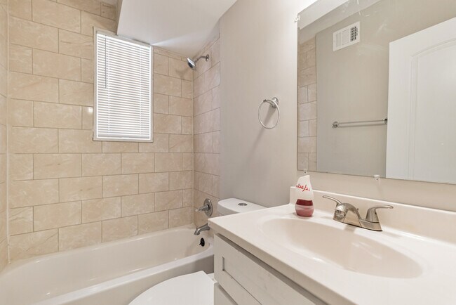 Foto del edificio - 502 Brandywine St SE