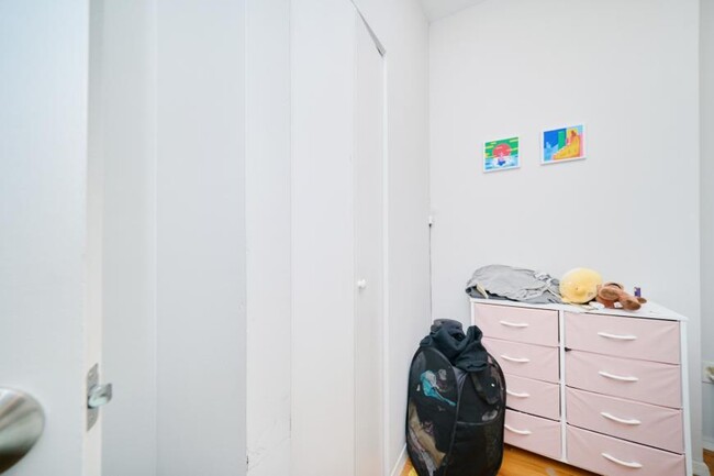 Building Photo - 2 bedroom in NEW YORK NY 10018