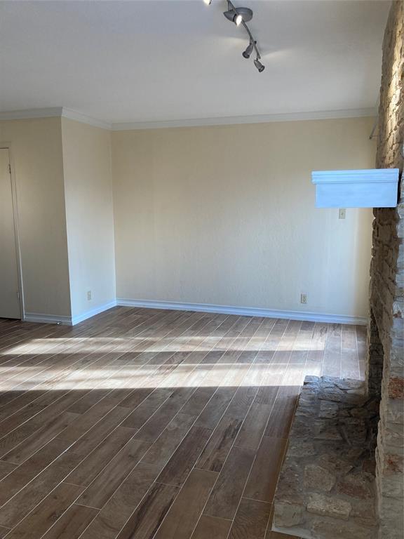 Foto del edificio - 3529 N Hills Dr